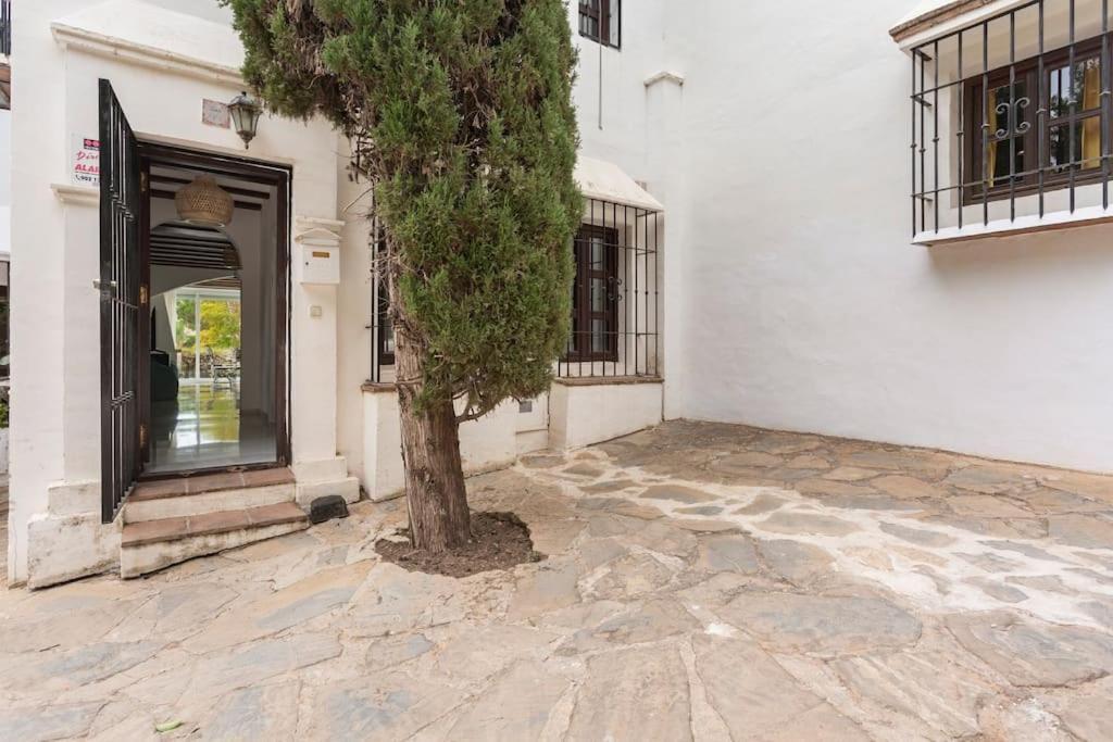 Stylish Spanish 3 Bd Townhouse On The Golden Mile Marbella Zewnętrze zdjęcie