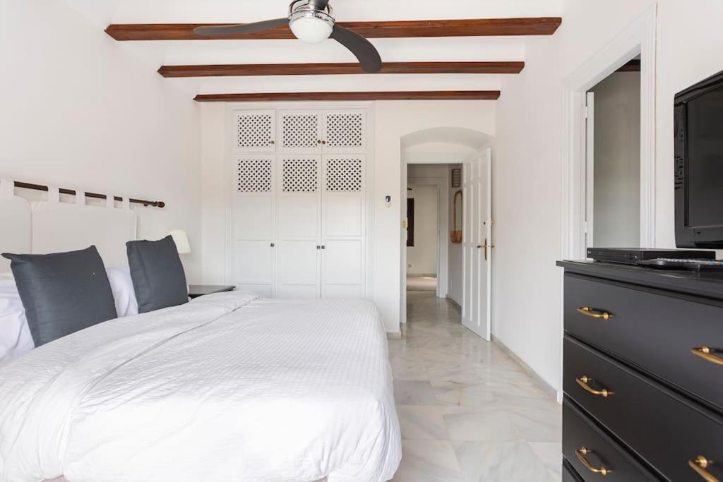 Stylish Spanish 3 Bd Townhouse On The Golden Mile Marbella Zewnętrze zdjęcie